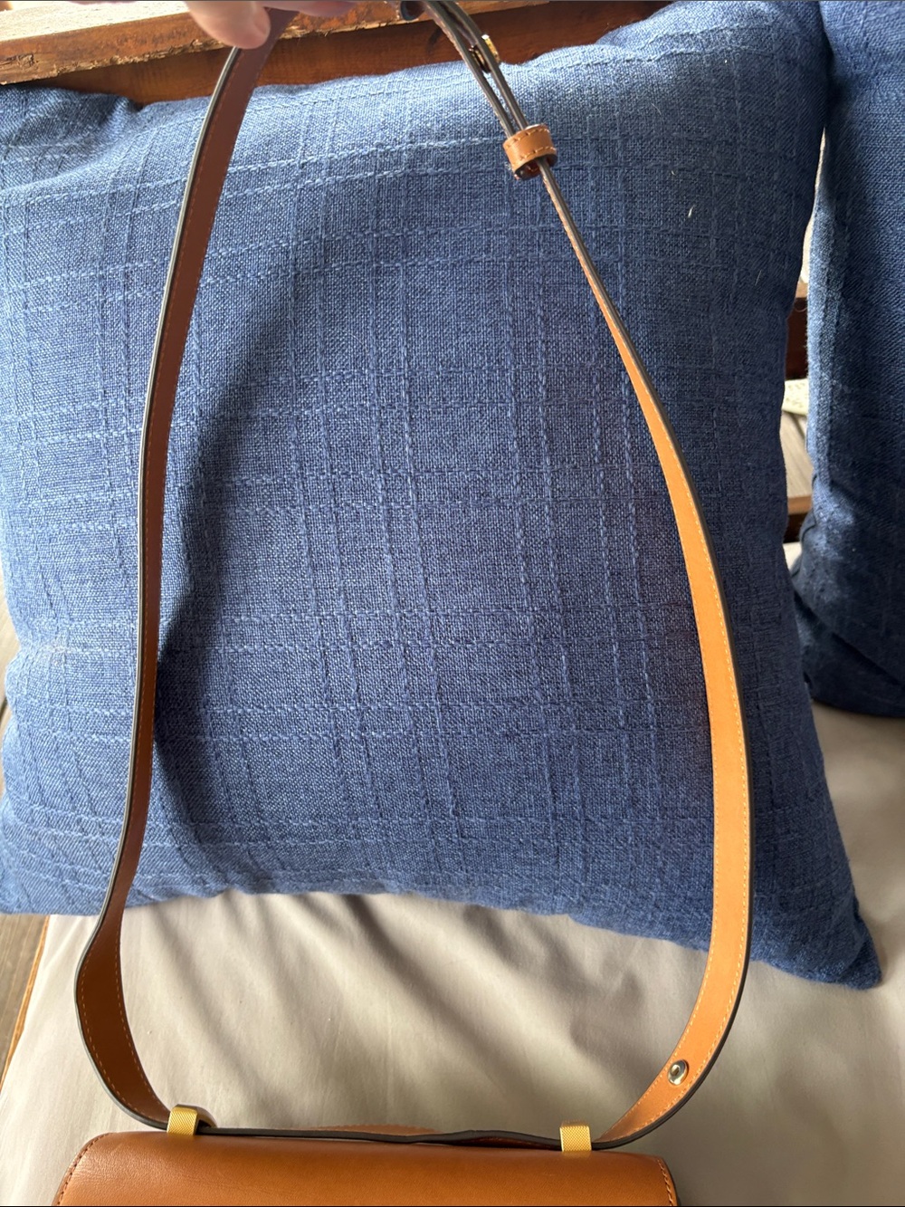 Rag & Bone New York Tan Leather and Canvas Shoulder Bag Adjustable Strap w/dusty - Picture 16 of 16
